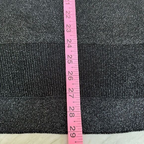 T Tahari metallic crew neck black sweater top high low size 3X NWT - Picture 7 of 7